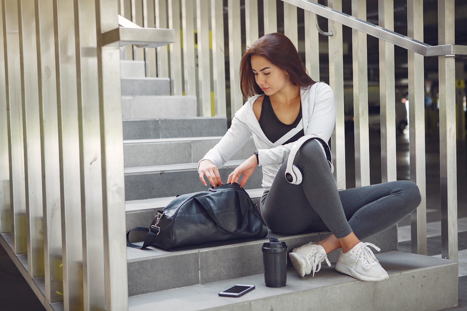 Como montar um look de treino confortável sem abrir mão do estilo