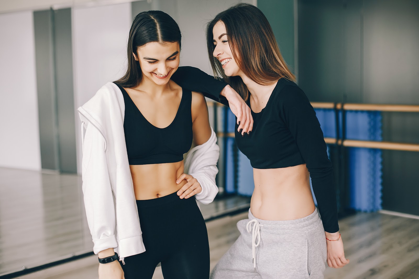 Como escolher um conjunto fitness feminino que valorize o corpo e acompanhe sua rotina